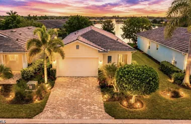 28269 SEASONS TIDE AVE, BONITA SPRINGS, ..., Bonita Springs, FL 34135
