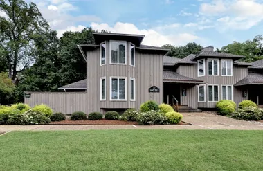301 PADGETTS ORDINARY, WILLIAMSBURG, VA,..., Williamsburg, VA 23185