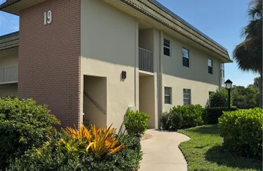 19 VISTA GARDENS TRL 201, VERO BEACH, FL..., Vero Beach, FL 32962