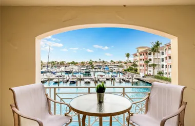 5520 N HARBOR VILLAGE DR 204, VERO BEACH..., Vero Beach, FL 32967