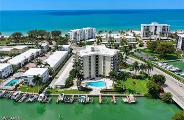 2150 GULF SHORE BLVD 605, NAPLES, FL, 34..., Naples, FL 34102