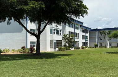 1724 PINE VALLEY DR 202, FORT MYERS, FL,..., Fort Myers, FL 33907