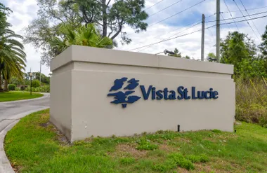 8 LAKE VISTA TRL, PORT ST LUCIE, FL, 349..., Port St Lucie, FL 34952