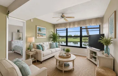 2 PLANTATION DR 204, VERO BEACH, FL, 329..., Vero Beach, FL 32966