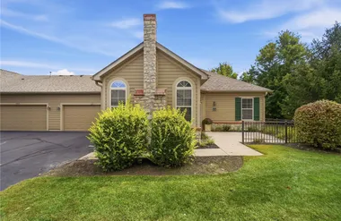 2375 LOCUST HILL BLVD, BEAVERCREEK, OH, ..., Beavercreek, OH 45431