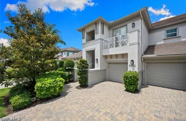 8062 SIGNATURE CLUB CIR 201, NAPLES, FL,..., Naples, FL 34113