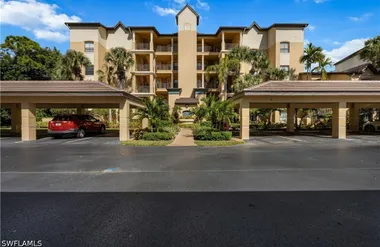 195 VINTAGE CIR 104, NAPLES, FL, 34119, Naples, FL 34119
