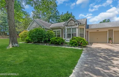 1242 Thornbury Ln A, Manchester, NJ 08759
