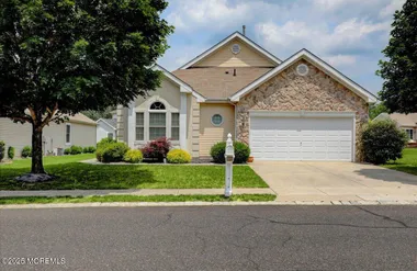 4 Long Bay Rd, Jackson, NJ 08527