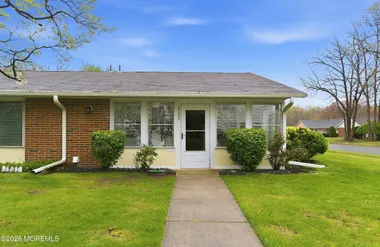 212D HUNTINGTON DR D, LAKEWOOD, NJ, 0870..., Lakewood, NJ 08701