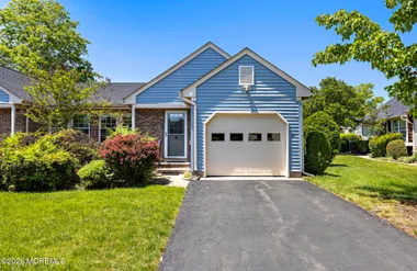 10 ALEXANDER HAMILTON CT A, MONROE, NJ, ..., Monroe, NJ 08831