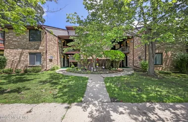 156 CROSS SLOPE CT D, MANALAPAN, NJ, 077..., Manalapan, NJ 07726