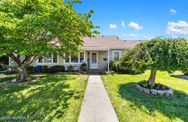 145 C PARKWAY DR, FREEHOLD, NJ, 07728, Freehold, NJ 07728