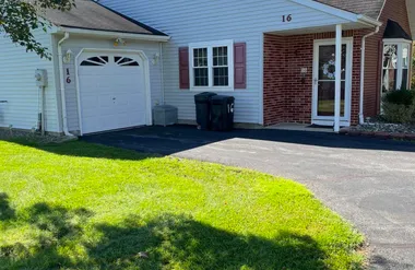 16 MORDEN CLOSE 1000, FREEHOLD, NJ, 0772..., Freehold, NJ 07728