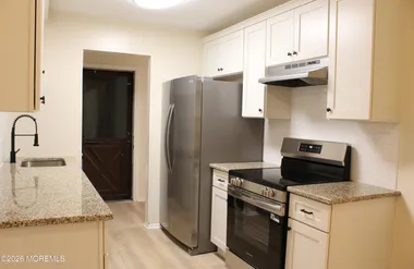 7 PINE CLUSTER CIR J, MANALAPAN, NJ, 077..., Manalapan, NJ 07726