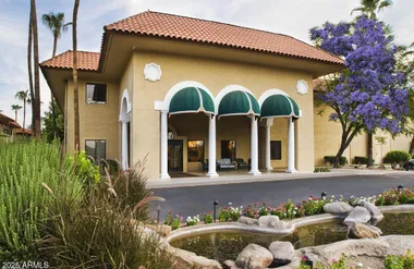 10330 W THUNDERBIRD BLVD A207, SUN CITY,..., Sun City, AZ 85351