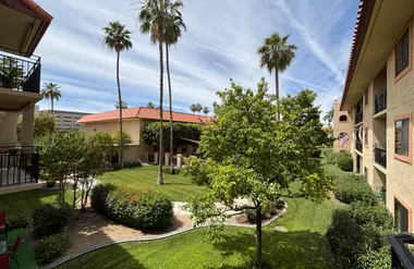 10330 W THUNDERBIRD BLVD C203, SUN CITY,..., Sun City, AZ 85351
