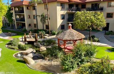 10330 W THUNDERBIRD BLVD B204, SUN CITY,..., Sun City, AZ 85351
