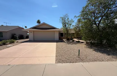 17230 N DESERT GLEN DR, SUN CITY WEST, A..., Sun City West, AZ 85375