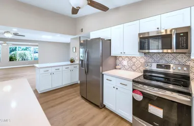 10433 W OAKMONT DR, SUN CITY, AZ, 85351, Sun City, AZ 85351