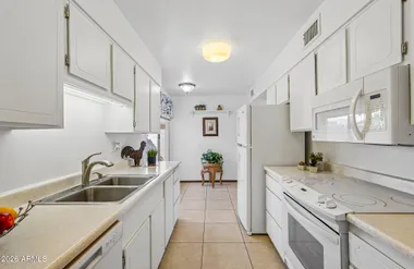17211 N PINION LN, SUN CITY, AZ, 85373, Sun City, AZ 85373