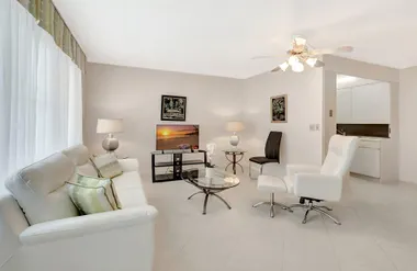 2043 CAMBRIDGE C C, DEERFIELD BEACH, FL,..., Deerfield Beach, FL 33442