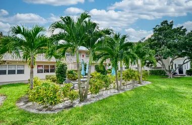 102 COVENTRY E 102, WEST PALM BEACH, FL,..., West Palm Beach, FL 33417