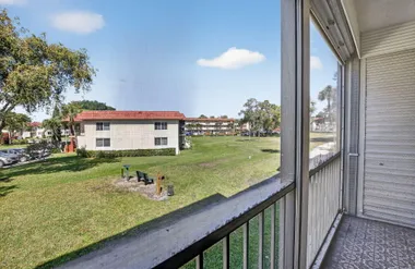 8921 S HOLLYBROOK BLVD 209, PEMBROKE PIN..., Pembroke Pines, FL 33025