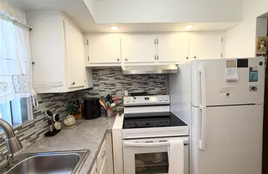 228 CANTERBURY J J, WEST PALM BEACH, FL,..., West Palm Beach, FL 33417