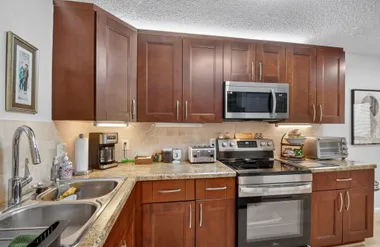 10173 MANGROVE DR 204, BOYNTON BEACH, FL..., Boynton Beach, FL 33437