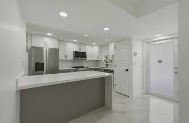 8970 S HOLLYBROOK BLVD 205, PEMBROKE PIN..., Pembroke Pines, FL 33025