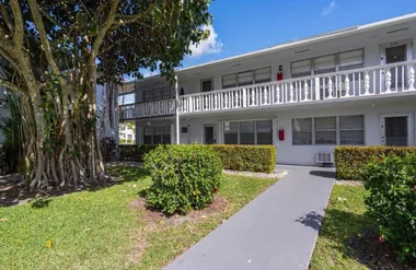 98 E CAMBRIDGE E, WEST PALM BEACH, FL, 3..., West Palm Beach, FL 33417