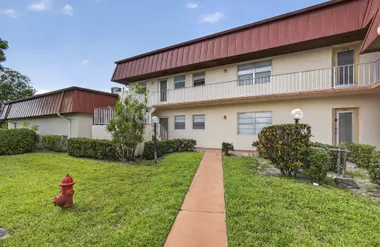 12020 W GREENWAY DR 101, ROYAL PALM BEAC..., Royal Palm Beach, FL 33411