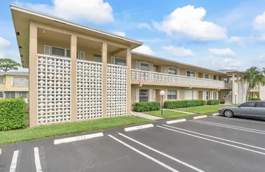 1110 BOXWOOD DR 202, DELRAY BEACH, FL, 3..., Delray Beach, FL 33445