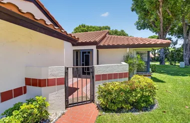 10546 BEACH PALM CT B, BOYNTON BEACH, FL..., Boynton Beach, FL 33437