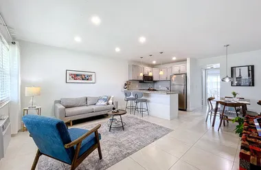 410 CHATHAM T T, WEST PALM BEACH, FL, 33..., West Palm Beach, FL 33417