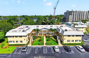 25 COLONIAL CLUB DR 205, BOYNTON BEACH, ..., Boynton Beach, FL 33435