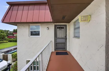 12022 W GREENWAY DR 201, ROYAL PALM BEAC..., Royal Palm Beach, FL 33411