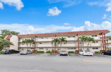8990 S HOLLYBROOK BLVD 209, PEMBROKE PIN..., Pembroke Pines, FL 33025