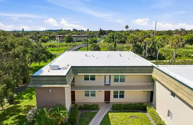 4 VISTA GARDENS TRL 207, VERO BEACH, FL,..., Vero Beach, FL 32962