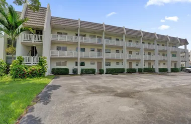 6850 ROYAL PALM BLVD 202G, MARGATE, FL, ..., Margate, FL 33063