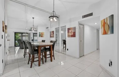 9474 S BELFORT CIR 206, TAMARAC, FL, 333..., Tamarac, FL 33321