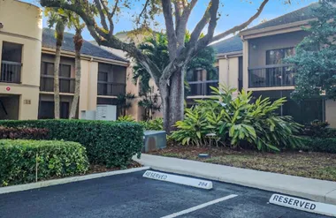9460 MEADOWOOD DR 203, FORT PIERCE, FL, ..., Fort Pierce, FL 34951