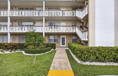 456 SOUTHAMPTON C C, WEST PALM BEACH, FL..., West Palm Beach, FL 33417