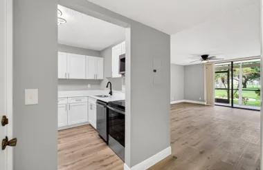 5340 LAS VERDES CR LAS VERDES CIR 109, D..., Delray Beach, FL 33484