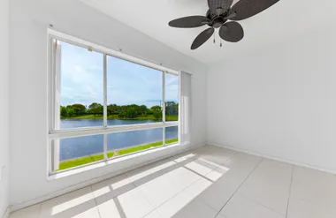5842 CRYSTAL SHORES DR 205, BOYNTON BEAC..., Boynton Beach, FL 33437