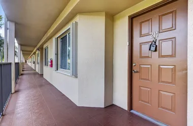 1301 SW 142ND AVE 214H, PEMBROKE PINES, ..., Pembroke Pines, FL 33027