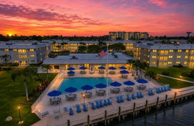12 COLONIAL CLUB DR 305, BOYNTON BEACH, ..., Boynton Beach, FL 33435