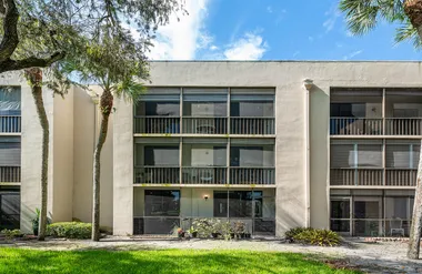 5190 LAS VERDES CIR 105, DELRAY BEACH, F..., Delray Beach, FL 33484