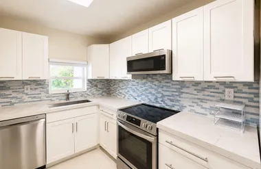 9411 N HOLLYBROOK LAKE DR 309, PEMBROKE ..., Pembroke Pines, FL 33025